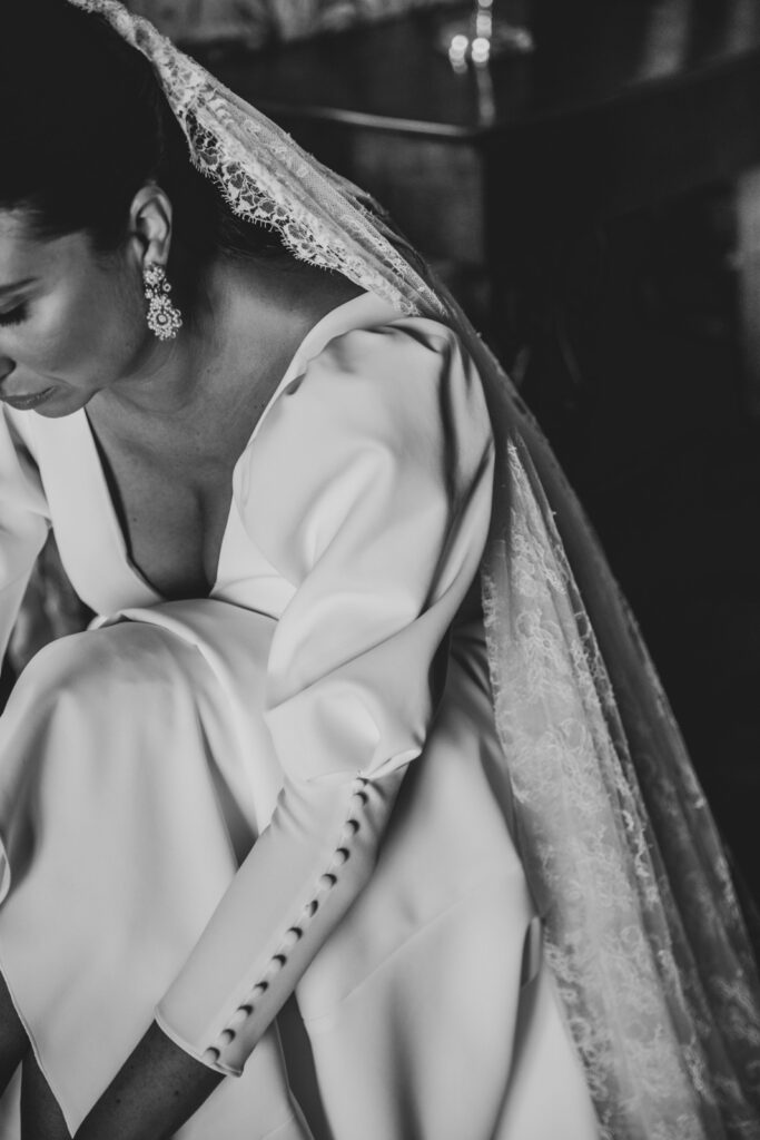 fotografo-boda-estilo-artistico Preparativos de novia en una boda en Asturias