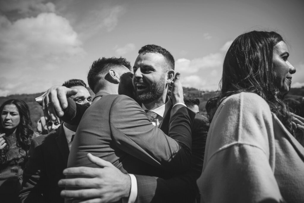 salida de los novios en la ceremonia