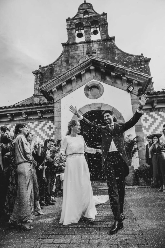 boda-arroz-ribadesella salida de ceremonia en asturias