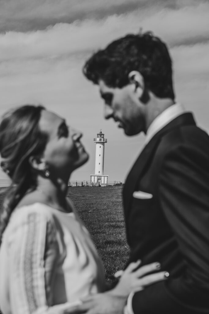 fotografo-boda-estilo-artistico novios en una boda diferente