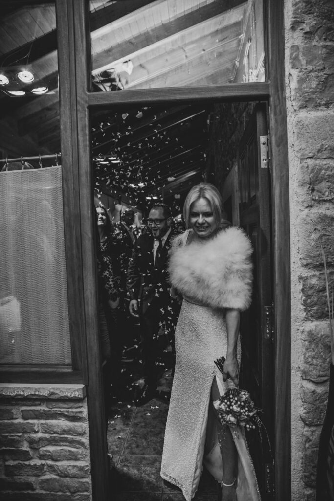 vestido de novia de lujo muy elegante