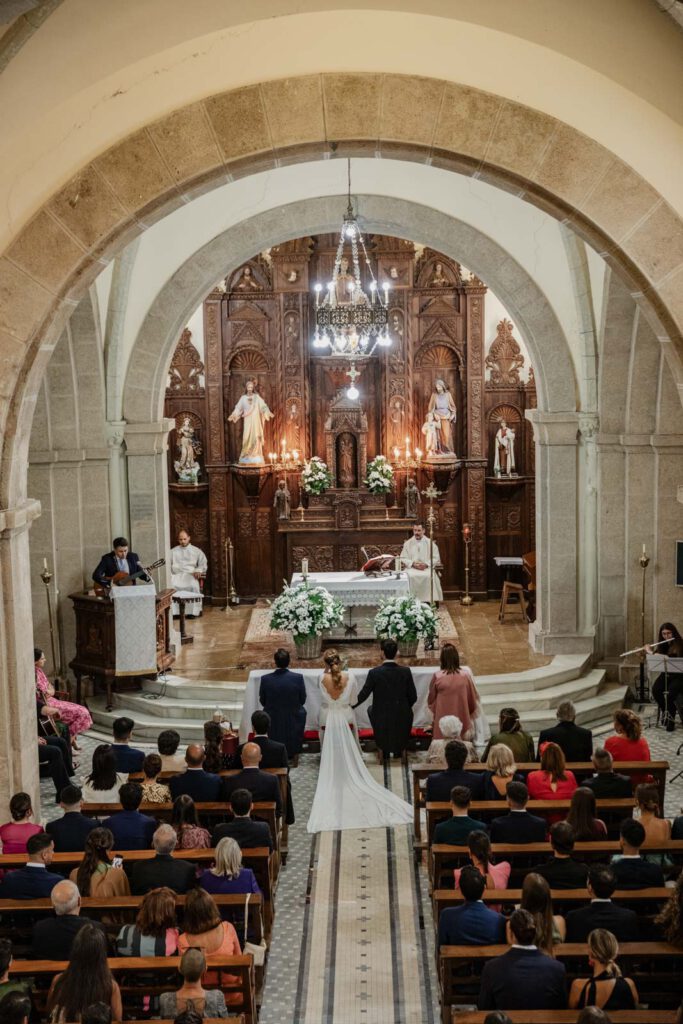 ceremonia-palacio-luces boda en iglesia de san esteban de leces