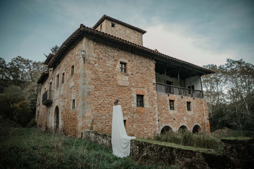 vestido-novia-capa vestido de novia con capa